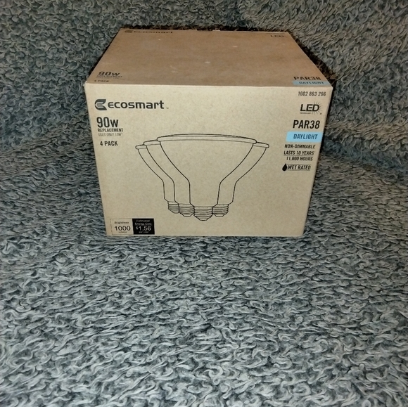 EcoSmart 90W Equivalent Bright White PAR38 Non-Dimmable LED Flood Light Bulb (4) - Picture 3 of 4